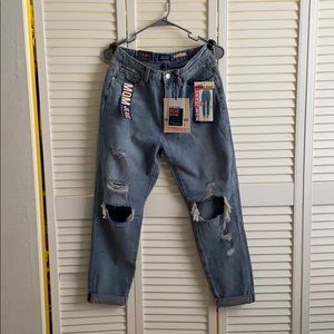 MOM JEANS - ANGEL KISS